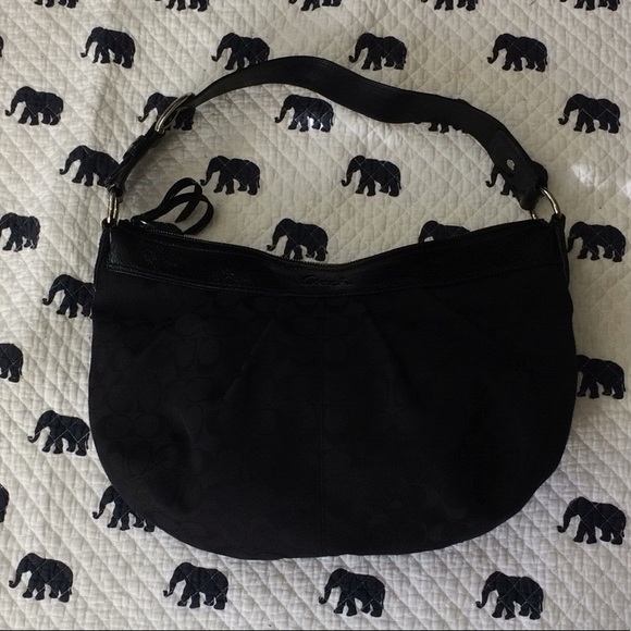 Coach Signature Hobo - Picture 2 of 5